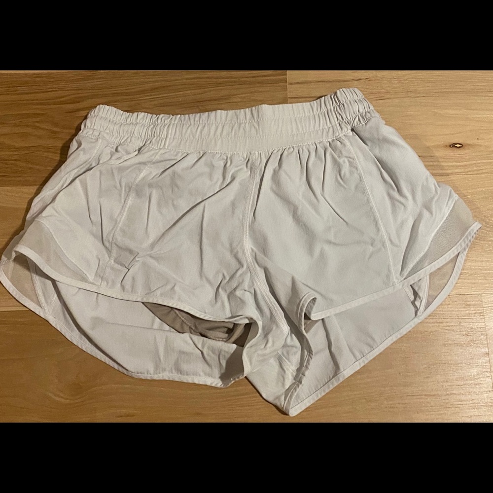 lululemon athletica hotty hot shorts ii 2.5in